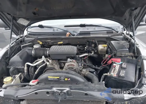 2005 Dodge Dakota Slt from USA, damaged, VIN 1D7HW48NX5S200071